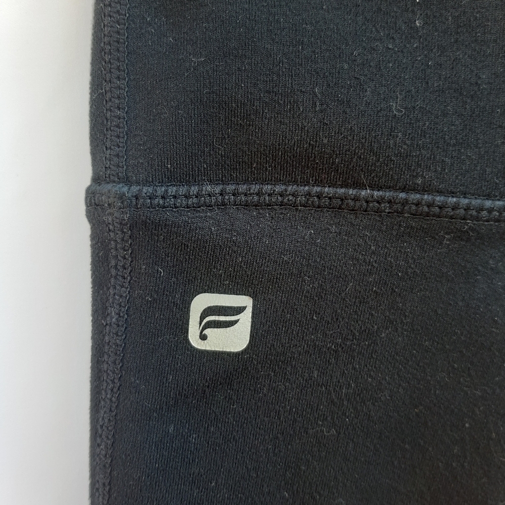 FABLETICS Clover Capri - Picture 5 of 8